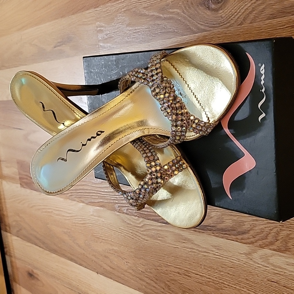 Beautiful iridescent crystal sandals with gold soles and heels. Sz.9.5